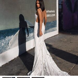 Elegant White Lace Gown - wedding dress